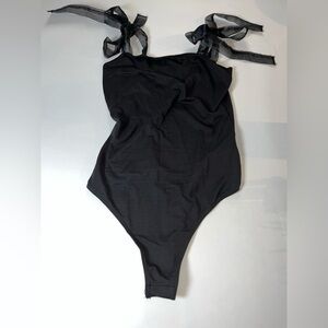 Black American threads bodysuit. Fabulous adjustable ties at shoulder.  Size med